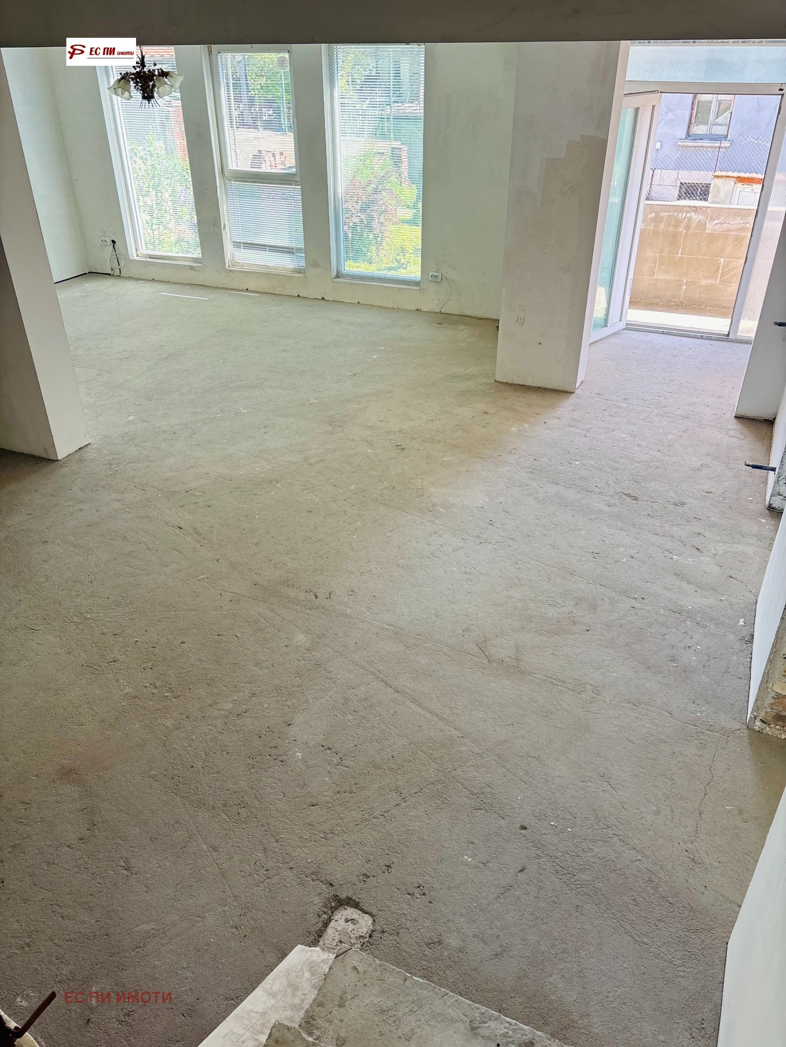 Продава КЪЩА, гр. Русе, Център, снимка 13 - Къщи - 48187971