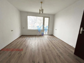 ЕТАЖ ОТ КЪЩА, 82 m2