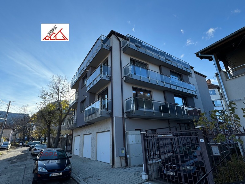 Продава  3-стаен град Враца , Център , 127 кв.м | 10938565 - изображение [2]