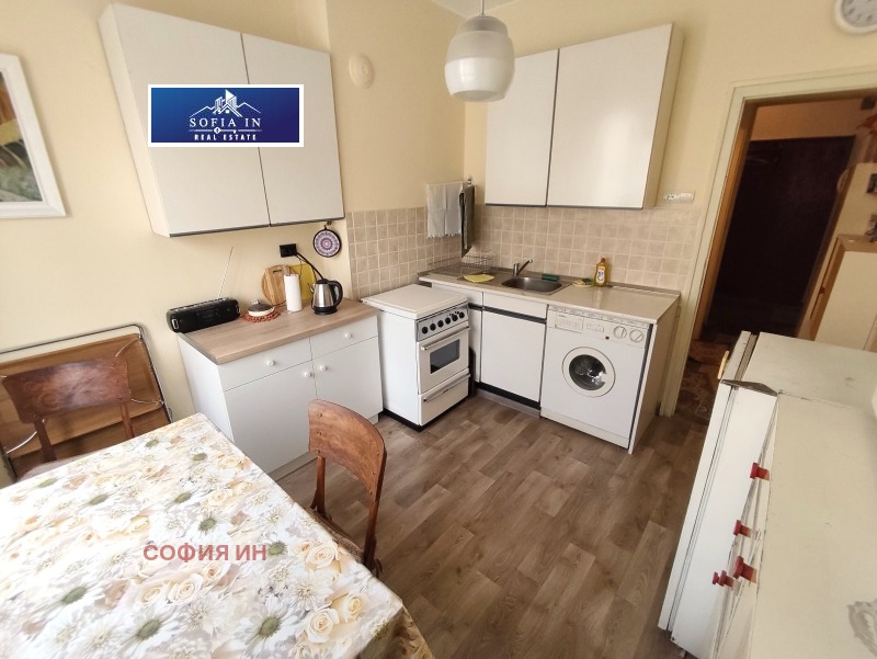 Продава 3-СТАЕН, гр. София, Център, снимка 2 - Апартаменти - 51026304