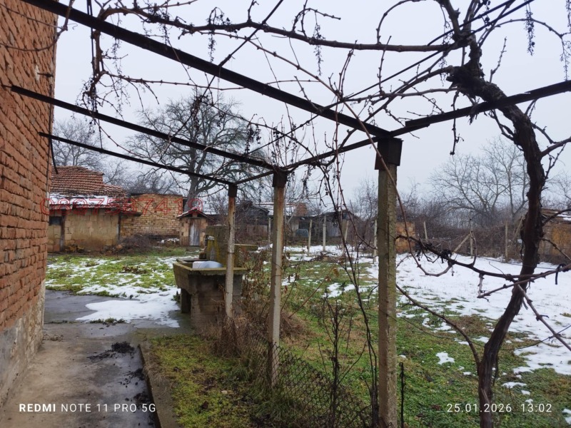 Продава КЪЩА, с. Новград, област Русе, снимка 3 - Къщи - 53456697
