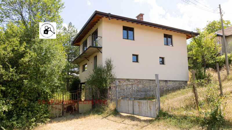 Продава КЪЩА в област Перник, гр. Радомир - 150 кв.м / 98 000 € » 191 671.34 лв., ЕВЪРДРИЙМ ЕСТЕЙТС