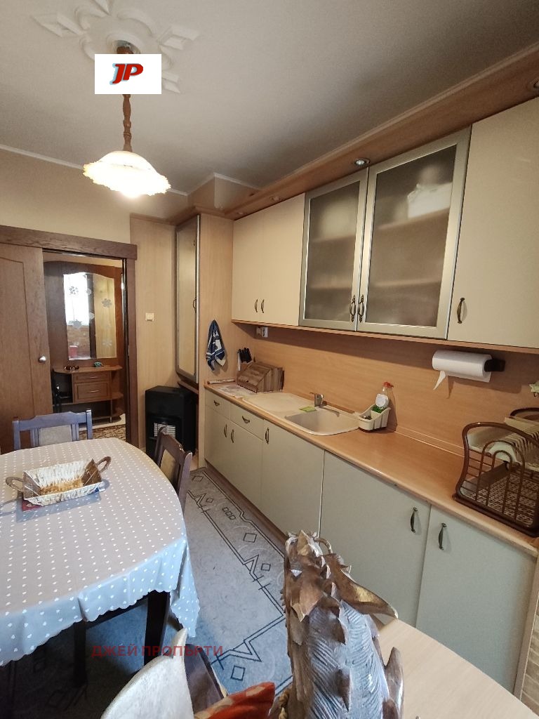 Продава 3-СТАЕН, гр. Пловдив, Въстанически, снимка 8 - Апартаменти - 54957554