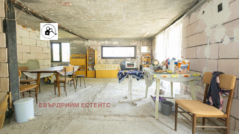 Продава  Къща област Перник , гр. Радомир , 150 кв.м | 50597499 - изображение [12]