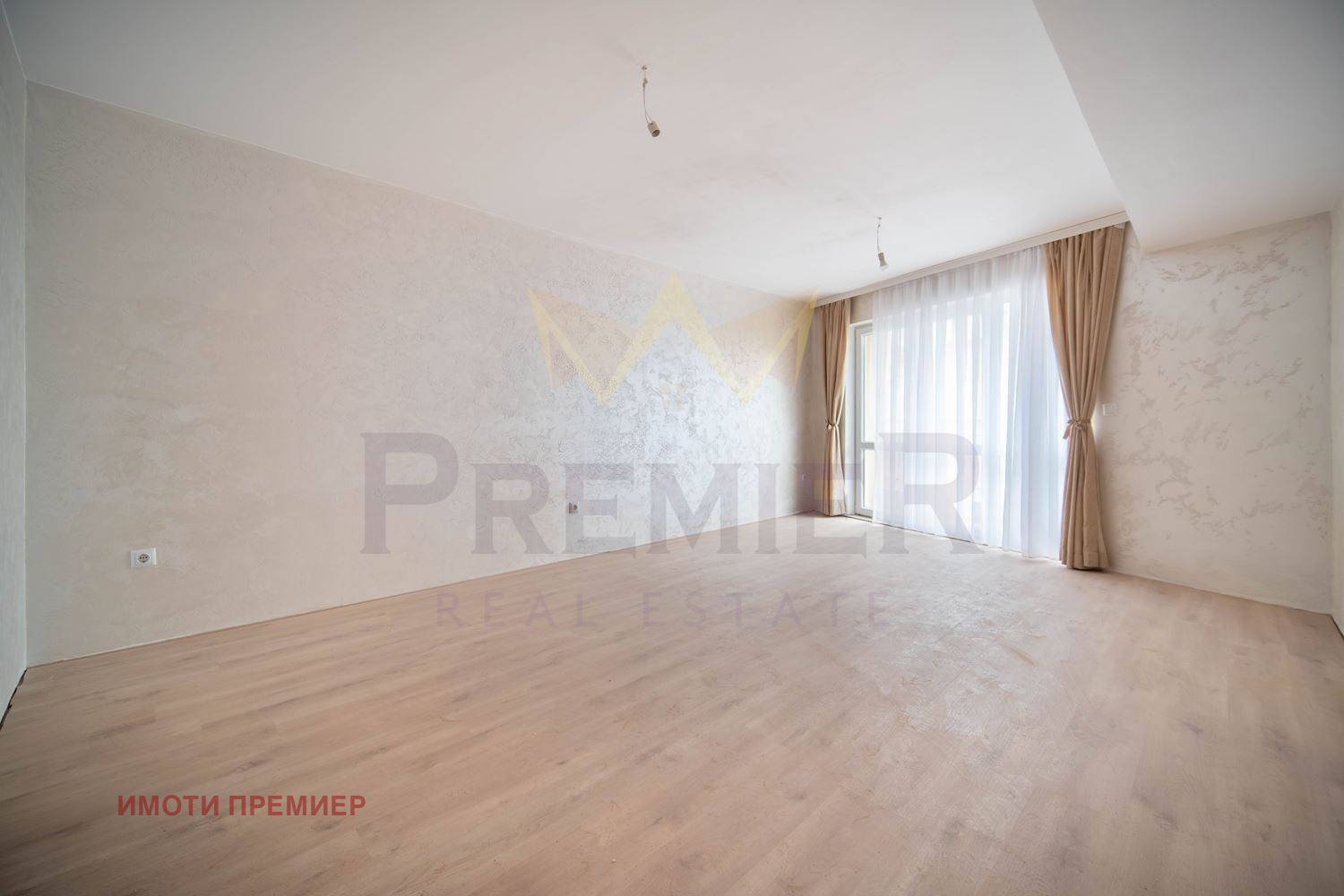 Продава 3-СТАЕН, гр. Варна, Бизнес хотел