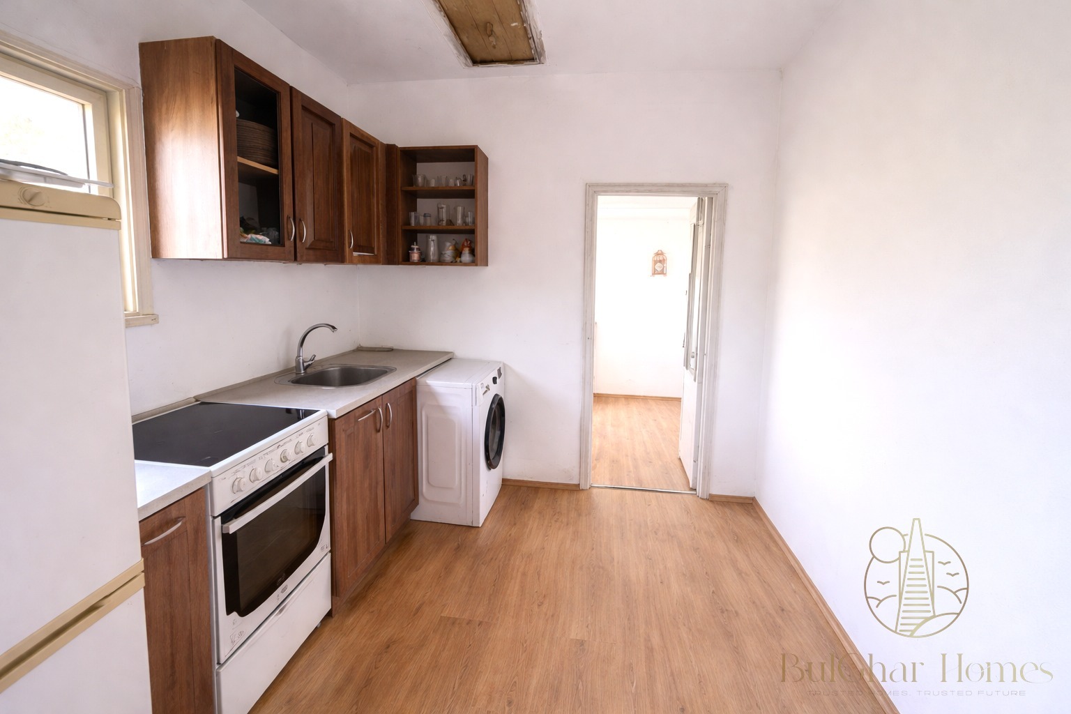 Продава КЪЩА, гр. Провадия, област Варна, снимка 5 - Къщи - 53904106
