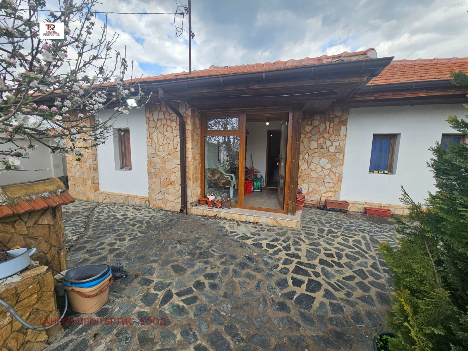 Продава КЪЩА, с. Бобораци, област Перник, снимка 6 - Къщи - 54283690