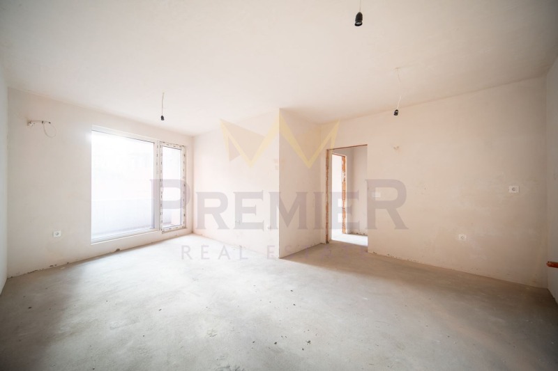 Продава 3-СТАЕН в град Варна, Лятно кино Тракия - 100 кв.м / 260 000 € » 508 515.80 лв., ИМОТИ ПРЕМИЕР