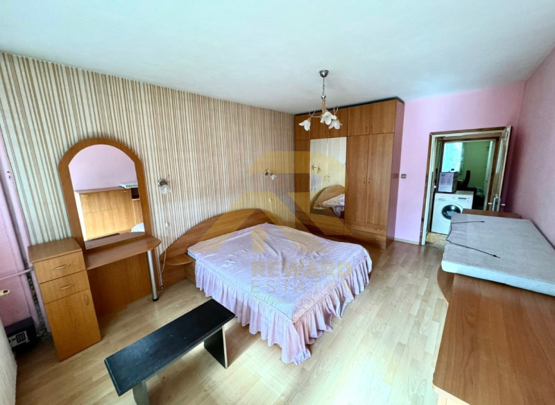 In vendita  2 camere da letto Pernik , Iztok , 90 mq | 78785105 - Immagine [4]