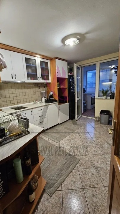 Продава 3-СТАЕН, гр. Варна, Колхозен пазар, снимка 3 - Апартаменти - 53536692