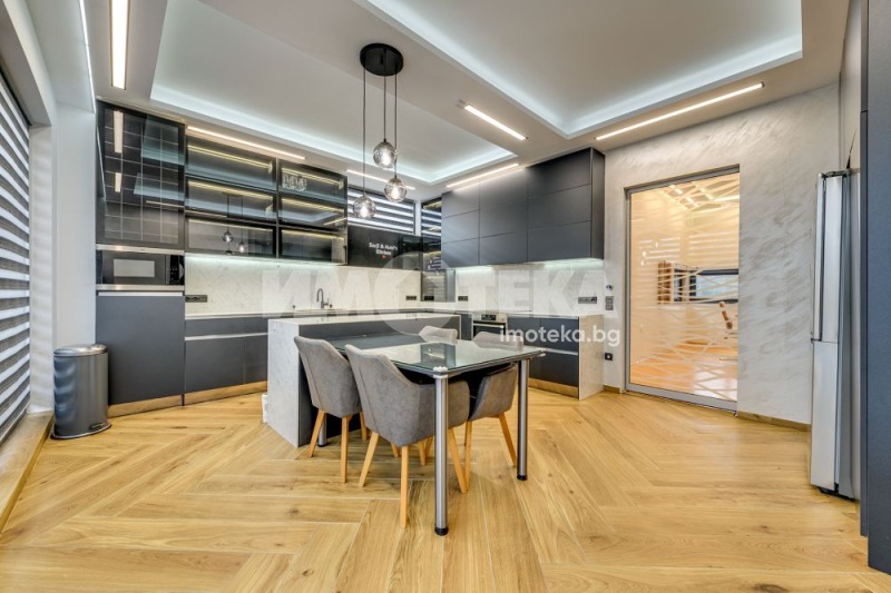 Продава  Къща, град София, Драгалевци •  890 000 € • ID 48051226 — holmes.bg - [1] 