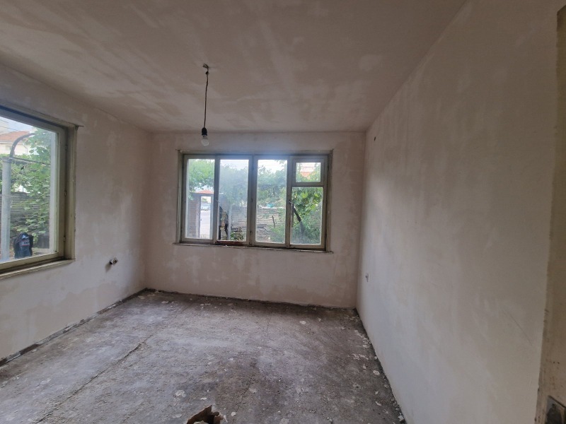 Eladó  Ház régió Plovdiv , Carimir , 142 négyzetméter | 46571136 - kép [8]