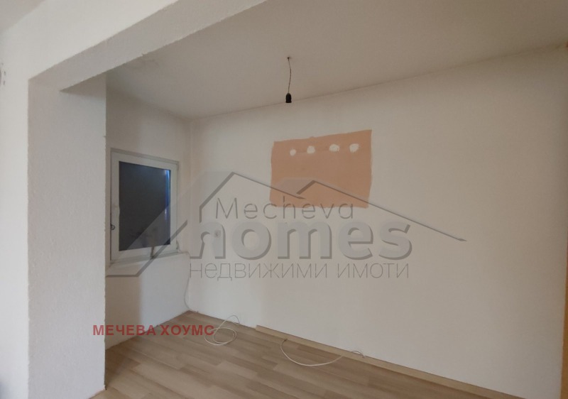 Продава КЪЩА, с. Диня, област Стара Загора, снимка 6 - Къщи - 52874422