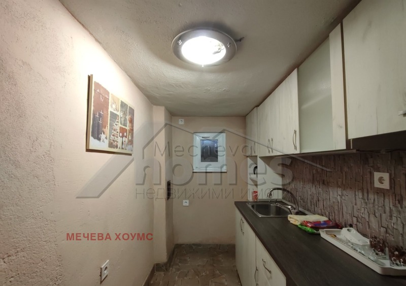 Продава КЪЩА, с. Диня, област Стара Загора, снимка 2 - Къщи - 52874422