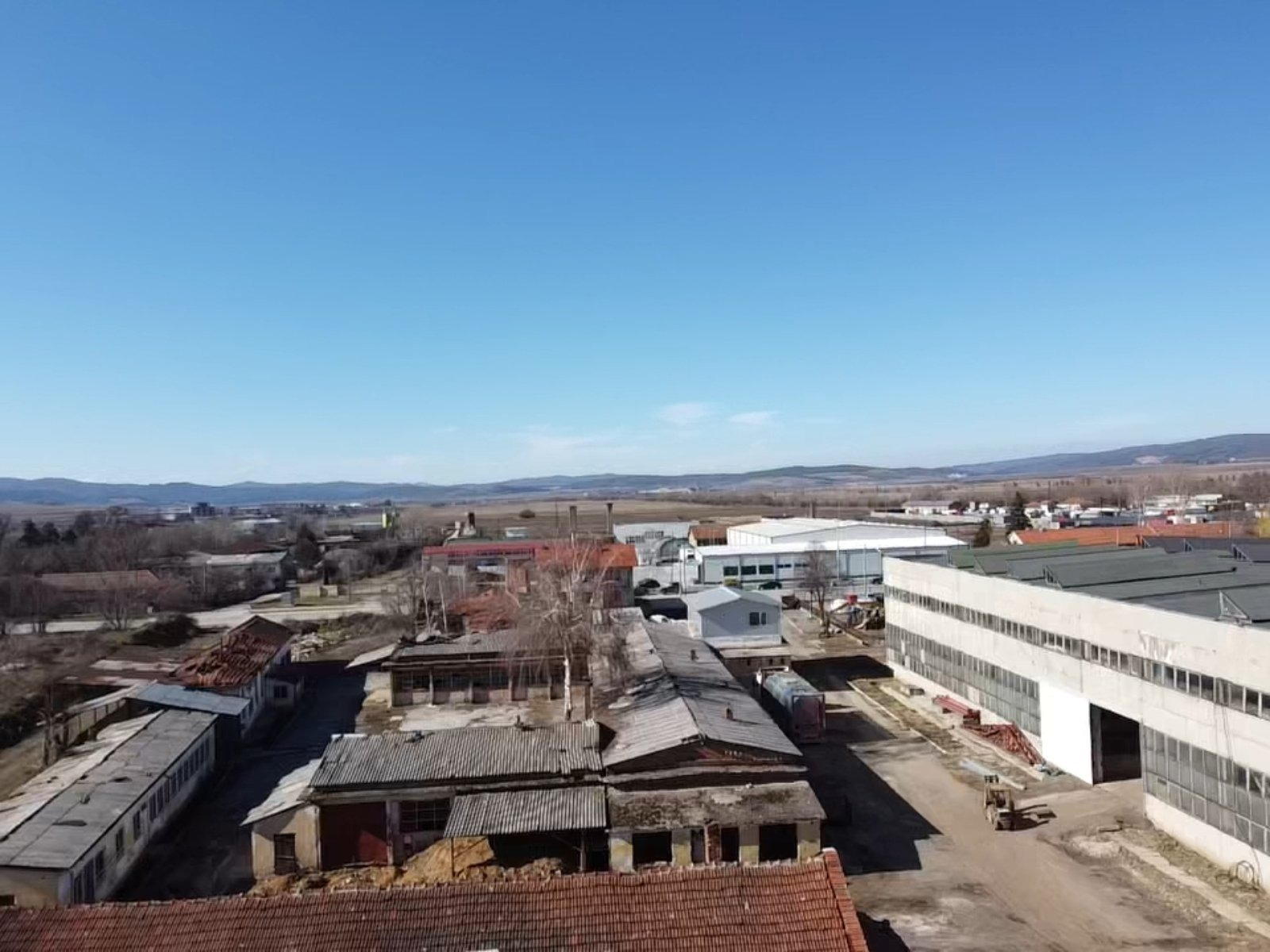 Продава ПРОМ. ПОМЕЩЕНИЕ, гр. Ихтиман, област София област, снимка 4 - Производствени сгради - 54143071