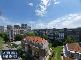 2 slaapkamers Vazrazjdane, Ruse