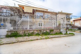 Huis Baltsjik, regio Dobritsj