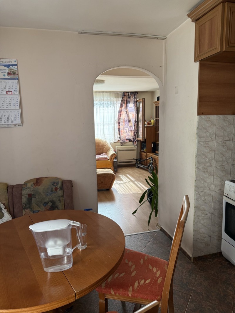 Продава  2-стаен град Варна , Цветен квартал , 65 кв.м | 46161013 - изображение [3]