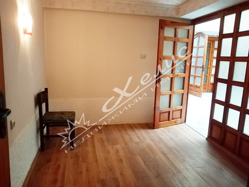 Продава ОФИС, гр. Бургас, Възраждане, снимка 9 - Офиси - 56007614