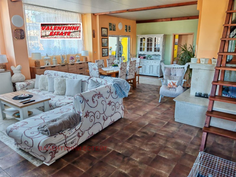 Продава КЪЩА, гр. София, гр. Банкя, снимка 2 - Къщи - 52231943