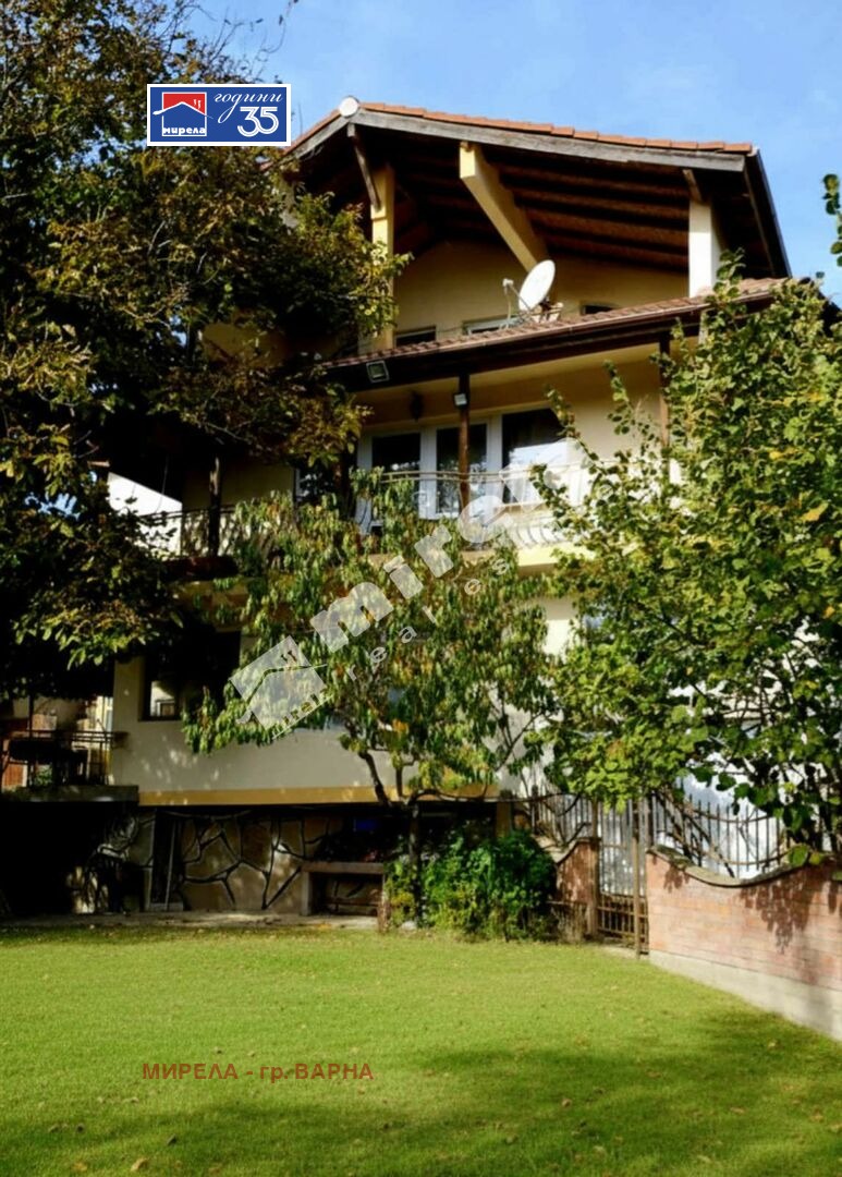 Продава КЪЩА, с. Долище, област Варна