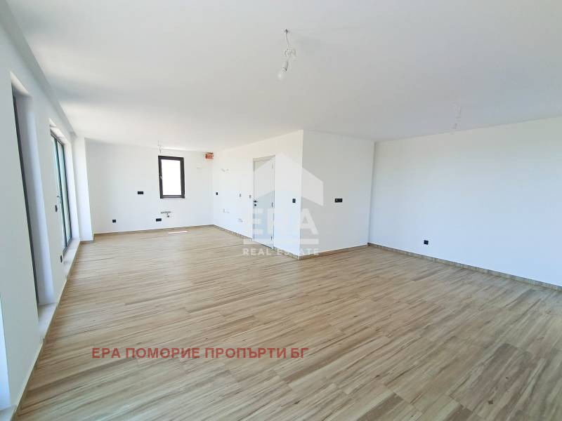 Продава КЪЩА, гр. Поморие, област Бургас