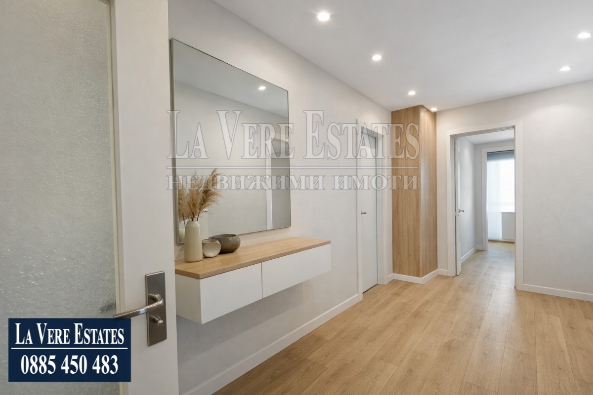 Продава 3-СТАЕН, гр. Русе, Възраждане, снимка 2 - Апартаменти - 51097372