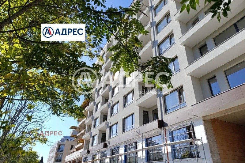 Продава  3-стаен, град Варна, Център •  230 000 EUR • ID 53463313 — holmes.bg - [1] 