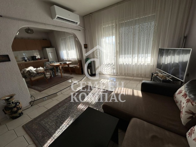 Продава 3-СТАЕН, гр. Пловдив, Тракия