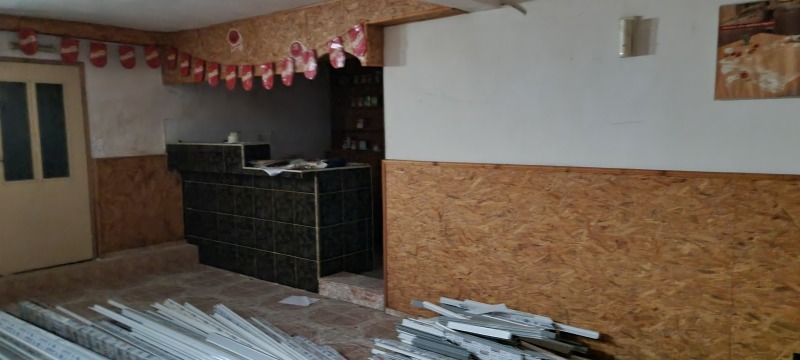 Продава  Пром. помещение област Разград , с. Равно , 1640 кв.м | 71297850 - изображение [10]