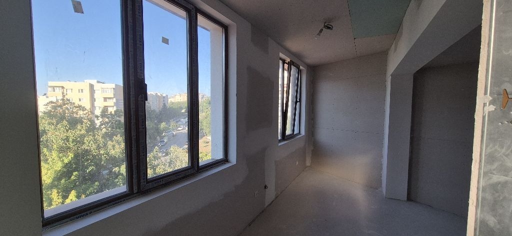Продава МНОГОСТАЕН, гр. Велико Търново, Бузлуджа, снимка 5 - Апартаменти - 54119237