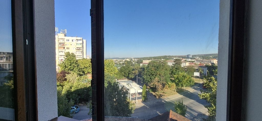 Продава МНОГОСТАЕН, гр. Велико Търново, Бузлуджа, снимка 11 - Апартаменти - 54119237