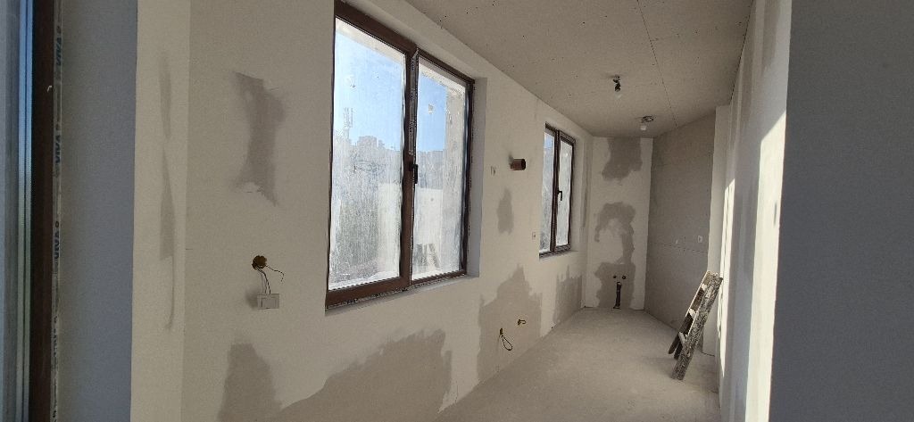 Продава МНОГОСТАЕН, гр. Велико Търново, Бузлуджа, снимка 7 - Апартаменти - 54119237