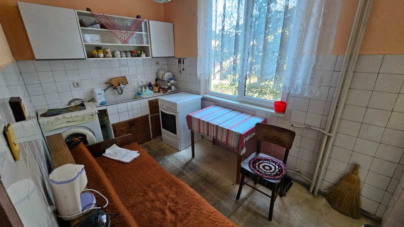 Продава 2-СТАЕН в град Разград, Орел - 64 кв.м / 76 693.78 € » 150 000 лв., РОС -НЕДВИЖИМИ ИМОТИ