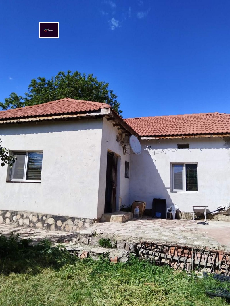 Продава КЪЩА в област Добрич, гр. Генерал Тошево - 140 кв.м / 93 900 € » 183 652.44 лв., РОНЕВА
