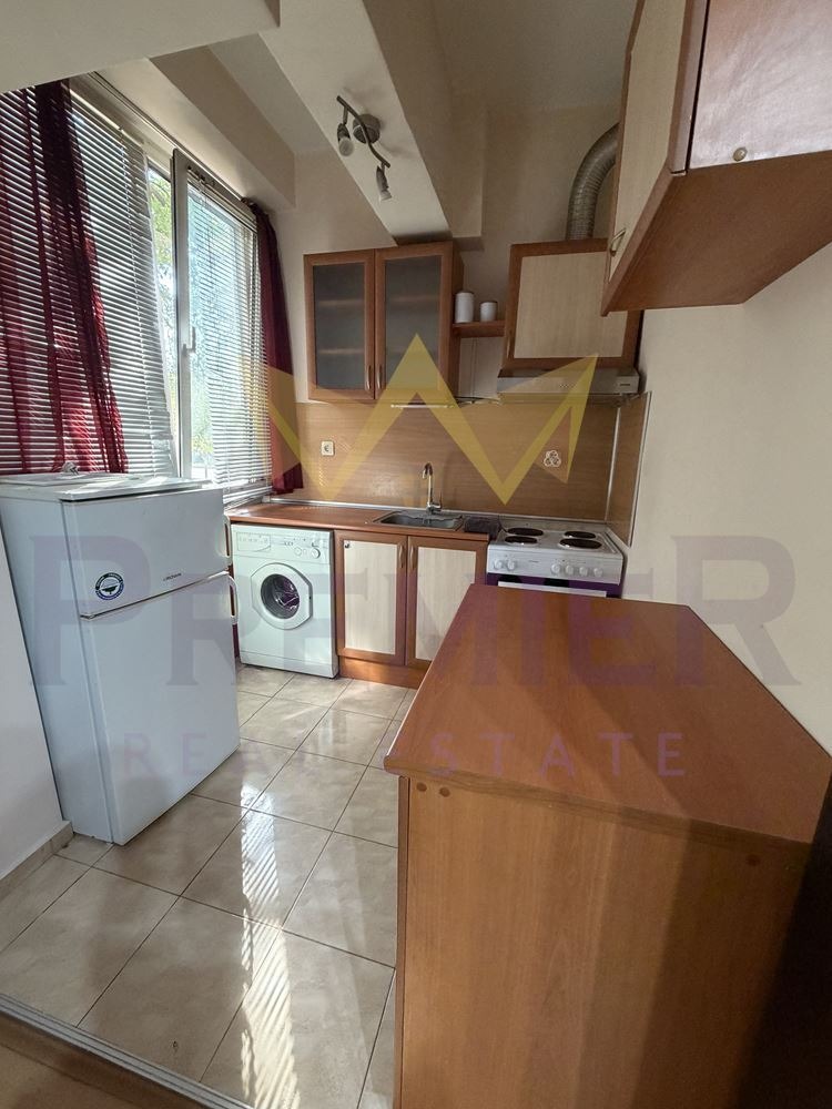 Продава 2-СТАЕН, гр. Пловдив, Съдийски