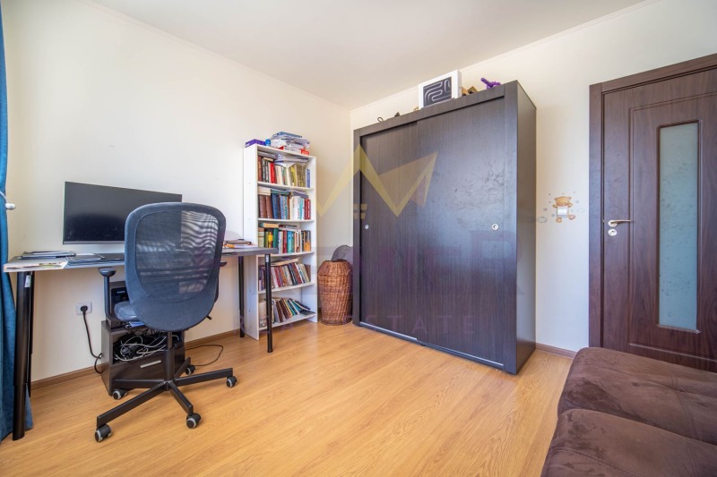 Продава 3-СТАЕН, гр. Варна, Бриз, снимка 9 - Апартаменти - 52836477