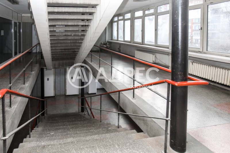 Продава ОФИС, гр. София, Зона Б-19, снимка 11 - Офиси - 52881851