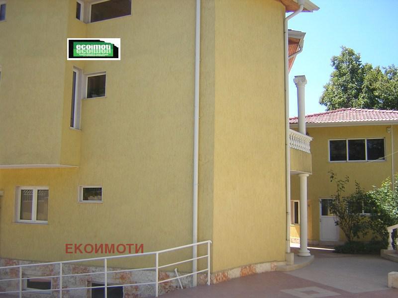 Продава КЪЩА, гр. София, Карпузица, снимка 2 - Къщи - 55041538