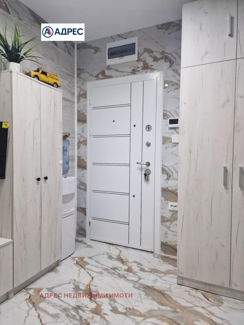 In vendita  Studio Stara Zagora , Geleznik - tsentar , 61 mq | 94305837 - Immagine [2]