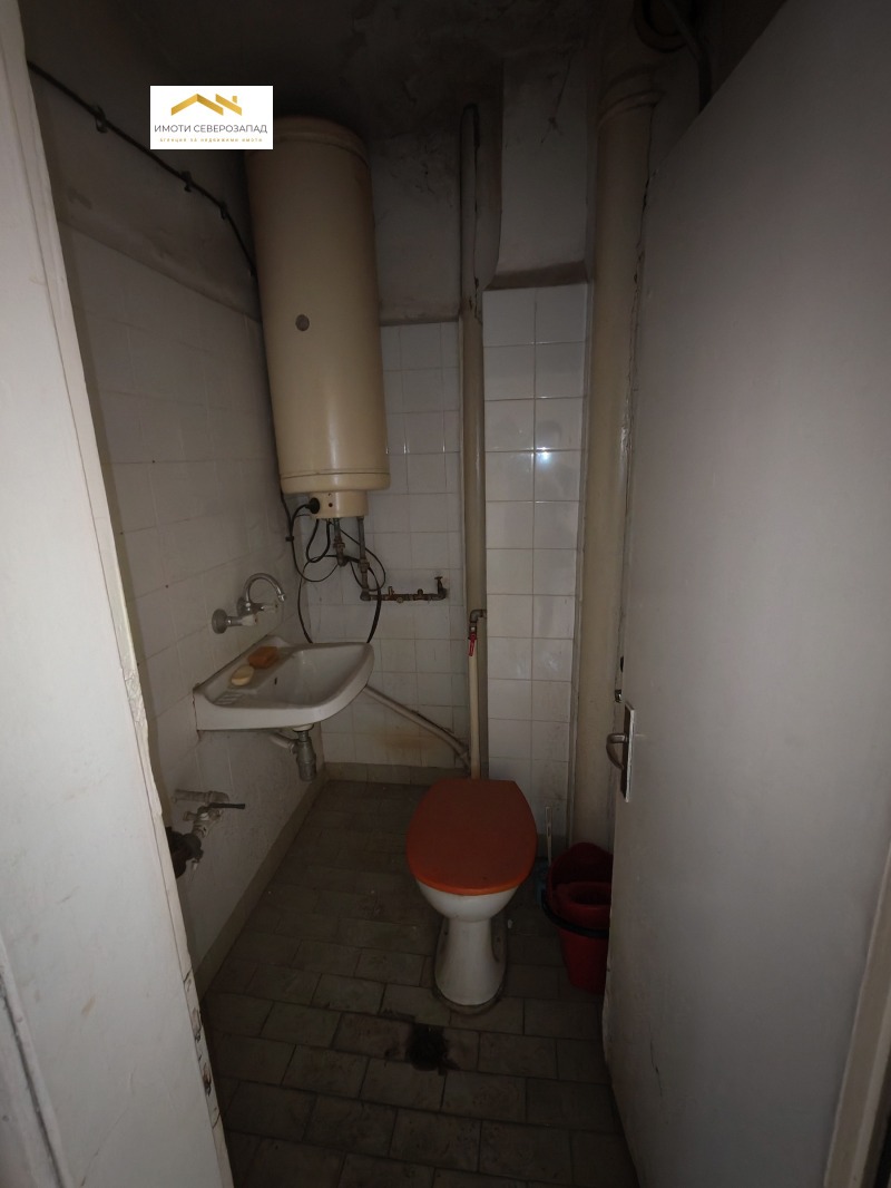 Продава  2-стаен град Монтана , Широк център , 59 кв.м | 78708535 - изображение [3]