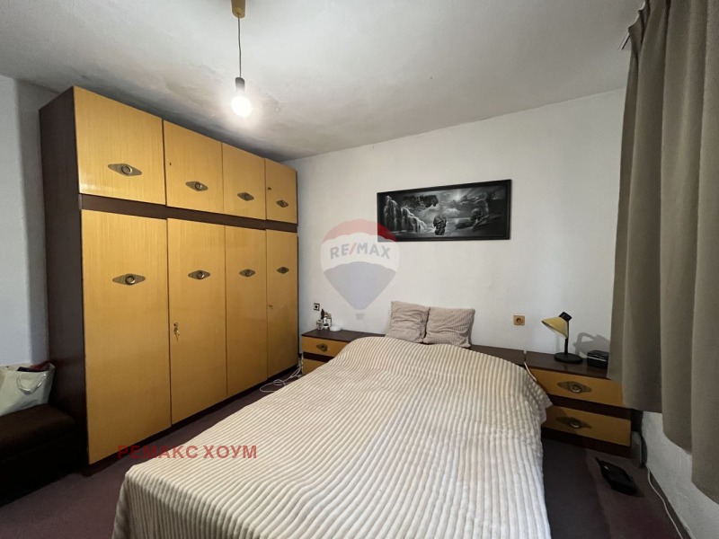 Продава КЪЩА, гр. Аксаково, област Варна, снимка 10 - Къщи - 52616351