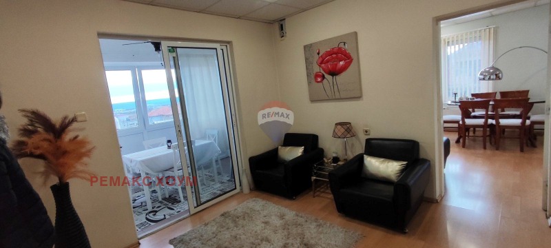 Продава КЪЩА, гр. Аксаково, област Варна, снимка 8 - Къщи - 52616351