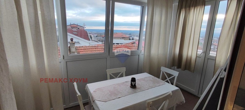 Продава КЪЩА, гр. Аксаково, област Варна, снимка 9 - Къщи - 52616351