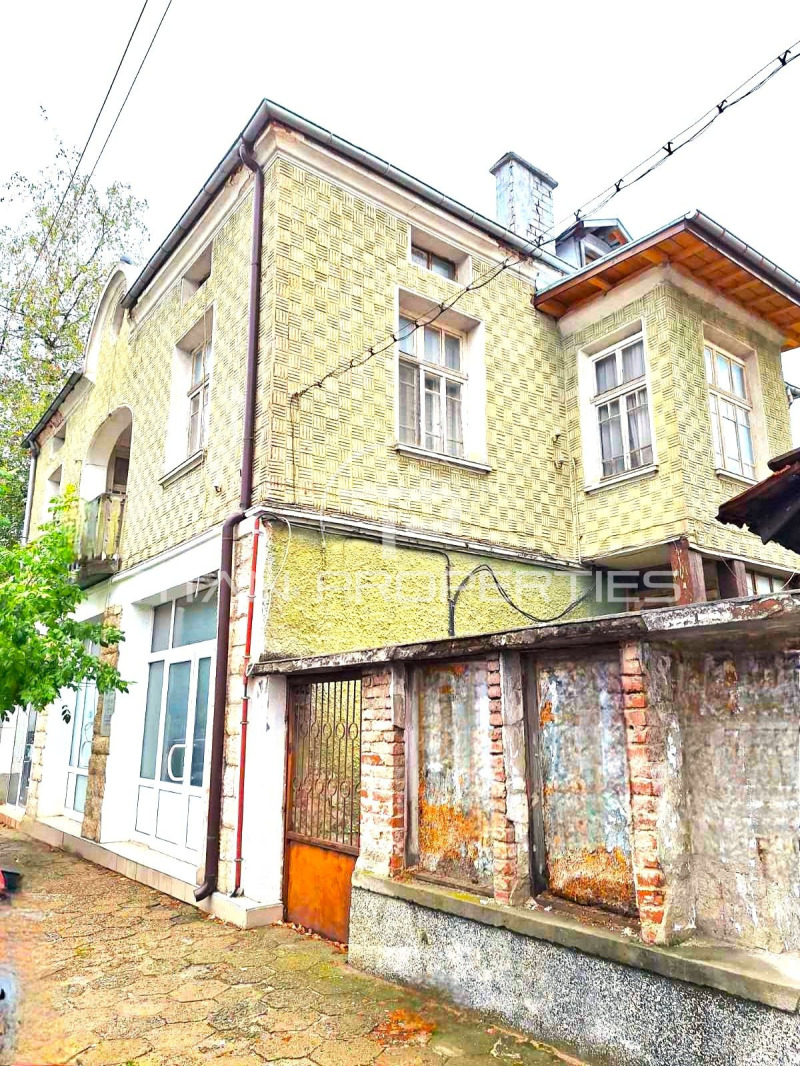 Продава КЪЩА, гр. Чепеларе, област Смолян