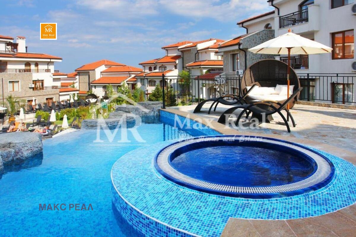 Продава 3-СТАЕН, гр. Ахелой, област Бургас, снимка 2 - Апартаменти - 55262679