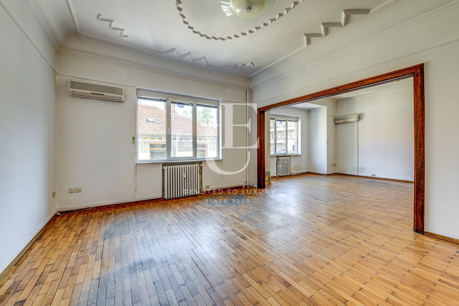 Продава МНОГОСТАЕН, гр. София, Център, снимка 3 - Апартаменти - 56171918