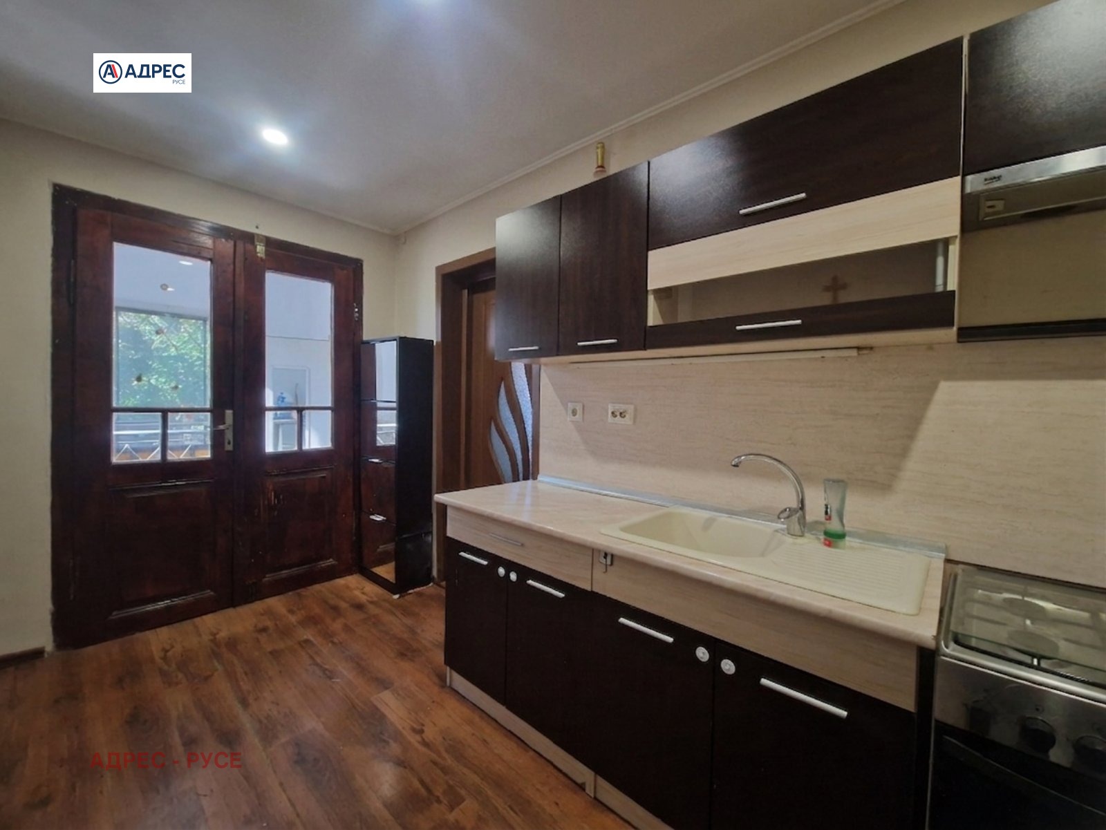 Продава КЪЩА, гр. Русе, Тракцията, снимка 3 - Къщи - 55616717