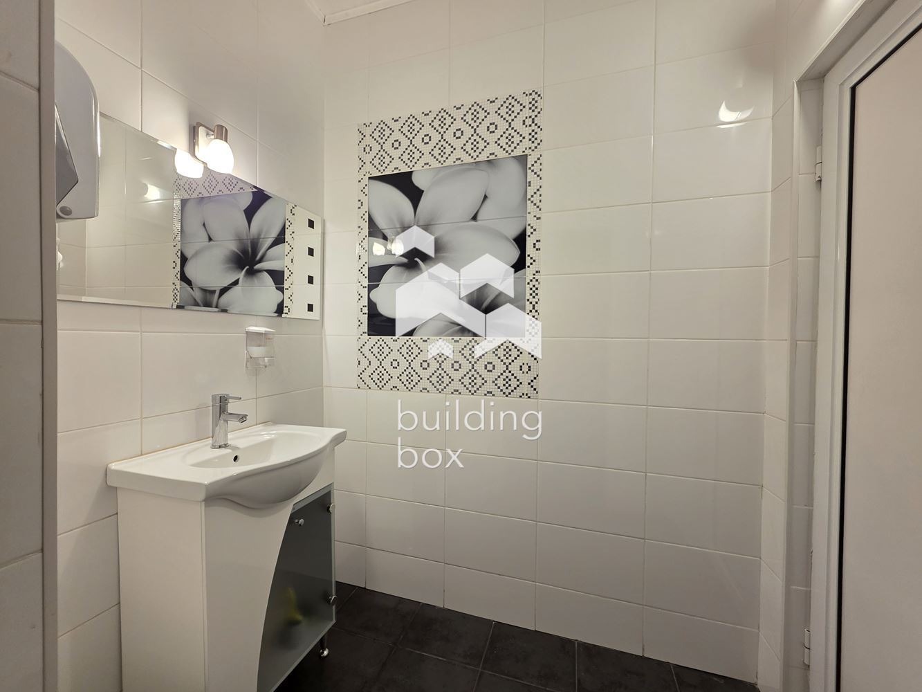 Продава МАГАЗИН, гр. София, Овча купел, снимка 15 - Магазини - 53703600