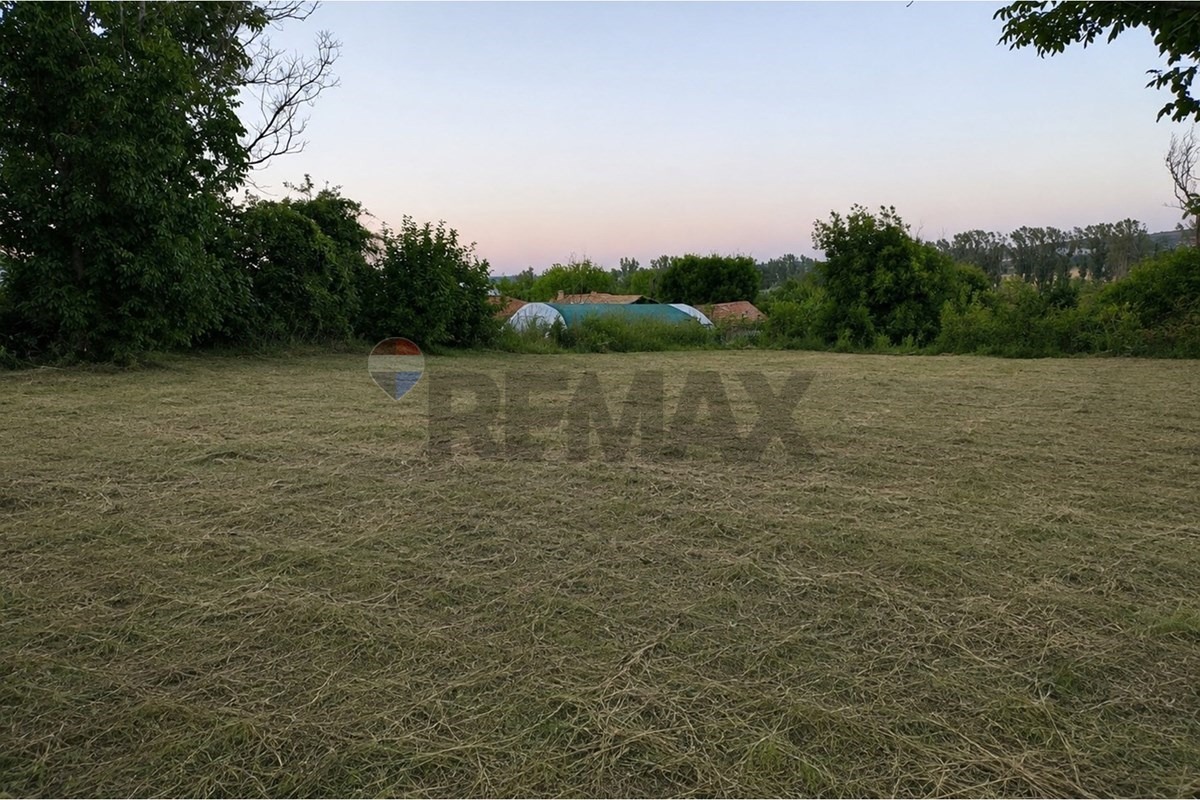 Продава ПАРЦЕЛ, с. Радко Димитриево, област Шумен